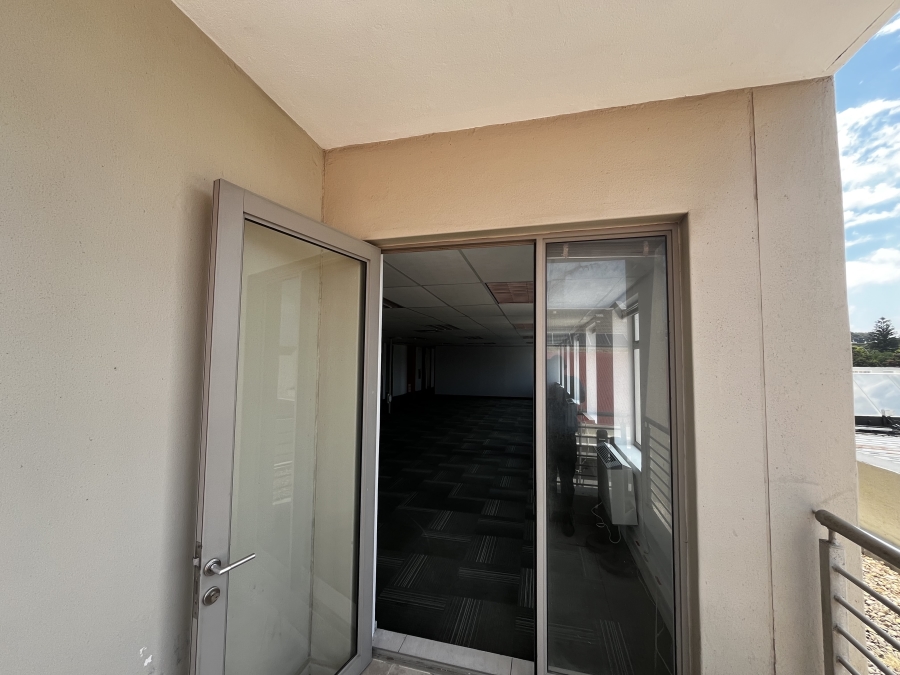 To Let commercial Property for Rent in Bo Oakdale Western Cape